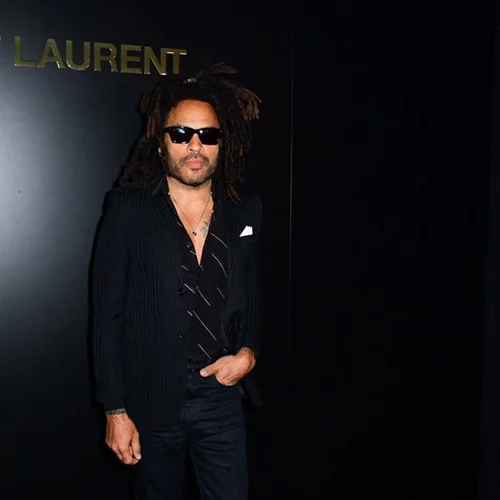 O Lenny Kravitz πιο σέξι από ποτέ στην καμπάνια για το νέο άρωμα YSL