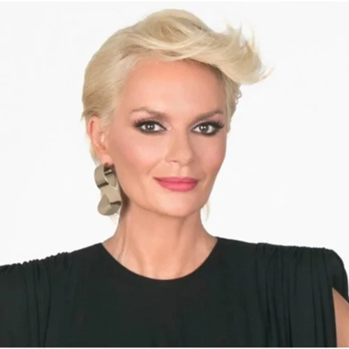 Έλενα Χριστοπούλου | Φόρεσε το Zara φόρεμα που είναι ιδανικό για κάθε φθινοπωρινή περίσταση