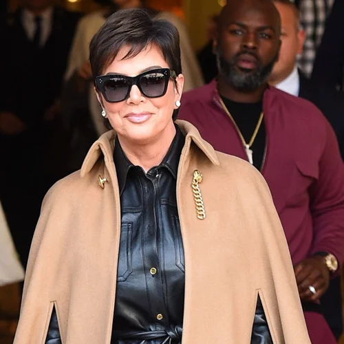 Η Kris Jenner έχει ένα "Μίνι Μουσείο" για τις σπάνιες συλλογές σερβίτσιων που διαθέτει