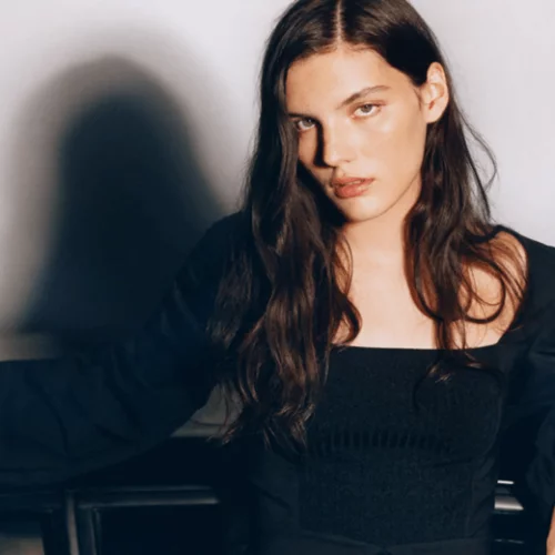 Puff-sleeved φορέματα που αναβαθμίζουν την επιστροφή στην πόλη