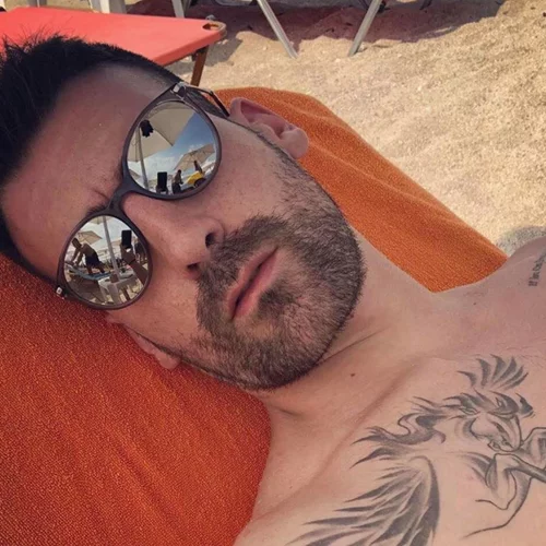 GNTM 3 | Φωτογραφίες του Δημοσθένη Τζουμάνη που έχει υπηρετήσει στις ειδικές δυνάμεις και δεν έχει ασχοληθεί ξανά με το modelling