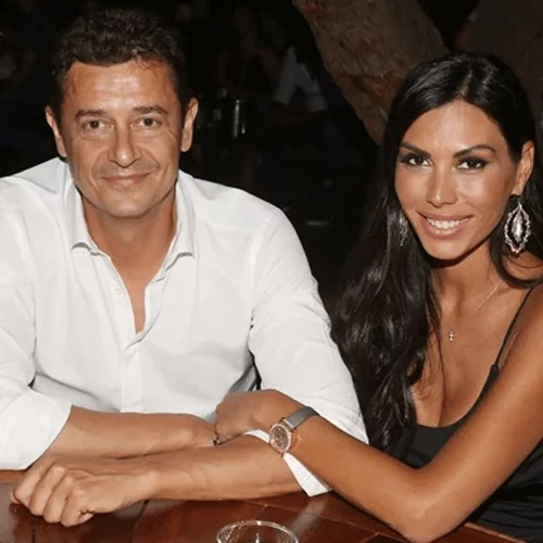 Ιωάννα Μπούκη | Η σύζυγος του Σρόιτερ δάκρυσε για τις κόρες τους (vid)