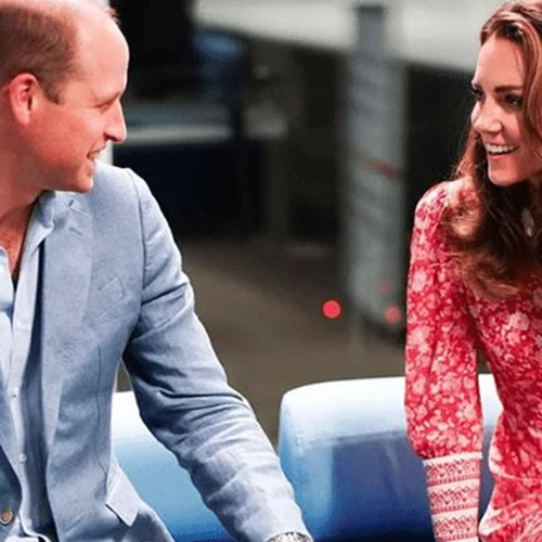 Kate Middleton | H κομψή φθινοπωρινή της εμφάνιση με κόκκινο φλοράλ φόρεμα