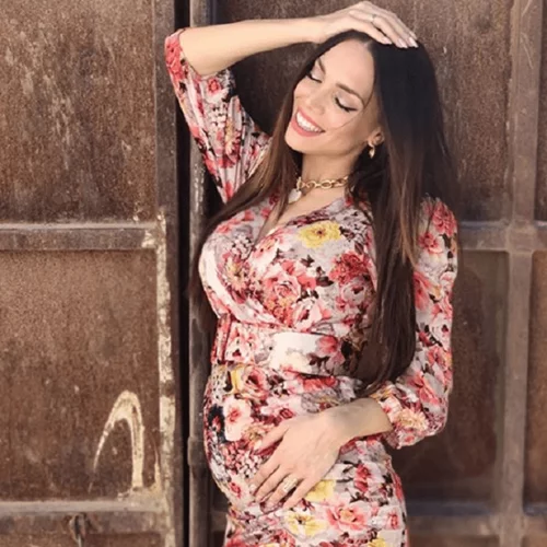 Κρυσταλλία Ρήγα | Στο νοσοκομείο η εγκυμονούσα τραγουδίστρια και παρουσιάστρια