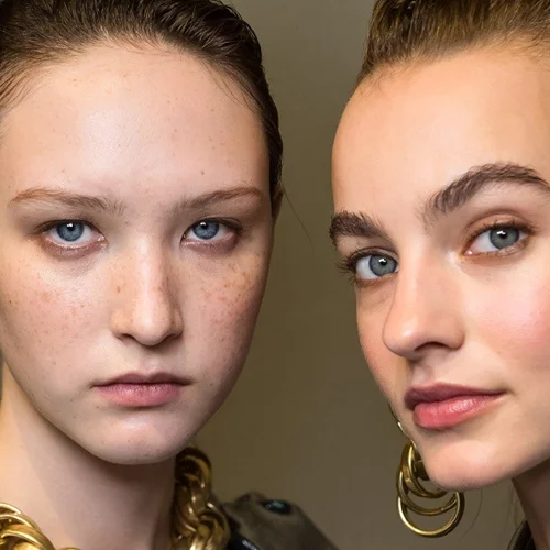 Τα νέα αρώματα που αξίζουν μια θέση στο φθινοπωρινό μπουντουάρ σας