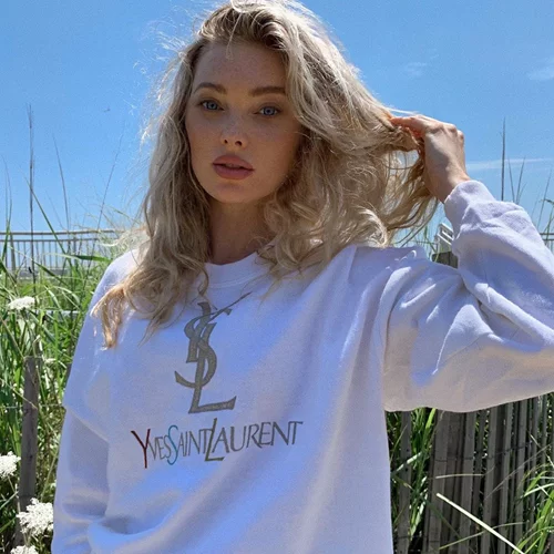 Νέο κούρεμα για την Elsa Hosk | Υιοθέτησε το μεγαλύτερο hair trend της σεζόν και δείχνει πιο όμορφη από ποτέ