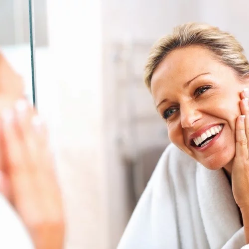 Αυτό είναι το νέο hot συστατικό που απειλεί τα πρωτεία της ρετινόλης στην αντιγήρανση