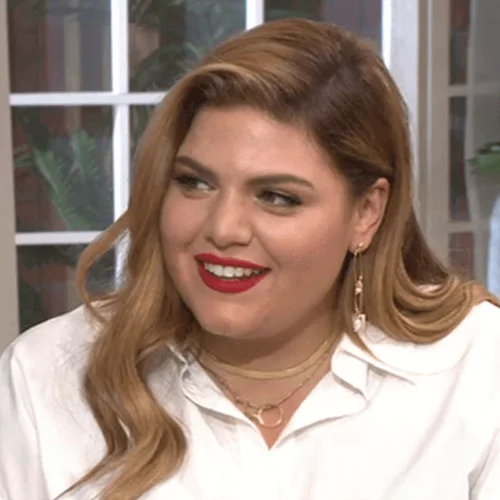 Δανάη Μπάρκα | Η εξομολόγηση on air: «Αυτή η "διαφορετική" οικογένεια είναι πιο υγιής από πολλές "κανονικές"»