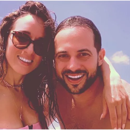 Καλομοίρα Σαράντη – Γιώργος Μπούσαλης | Γιορτάζουν δέκα χρόνια γάμου στην Καραϊβική (pics)