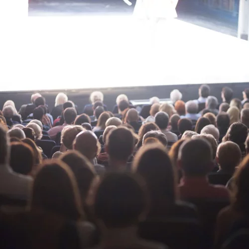 Ο "Μολιέρος" του Μιχαήλ Μπουλγκάκοφ σε live streaming από την Κεντρική Σκηνή του Εθνικού Θεάτρου