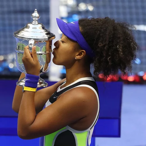 Η Naomi Osaka κερδίζει το U.S. Open και πιστώνει τη νίκη της στην καραντίνα