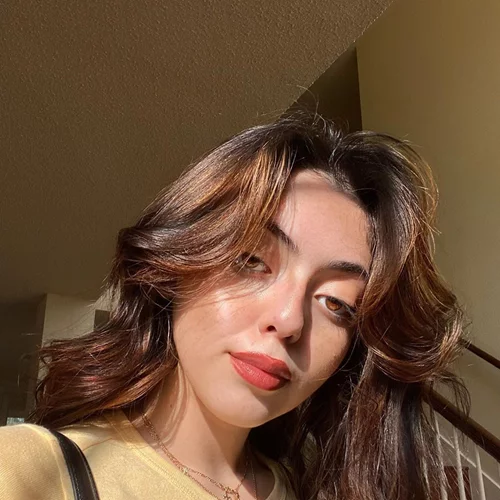 Αυτό είναι το κούρεμα που έχει γίνει εμμονή αυτήν τη σεζόν χάρη στο TikTok