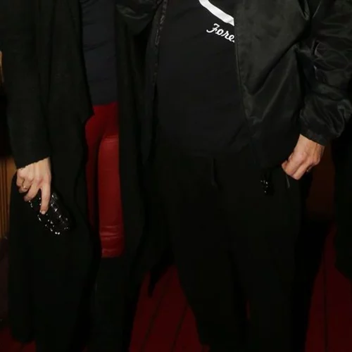 Γνωστός τραγουδιστής θα γίνει ξανά μπαμπάς