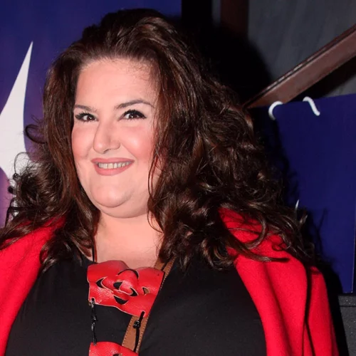 Σοφία Βογιατζάκη | Φωτογραφίες από το σπίτι που μένει με τον αδερφό και την αδερφή της στην Καλλιθέα