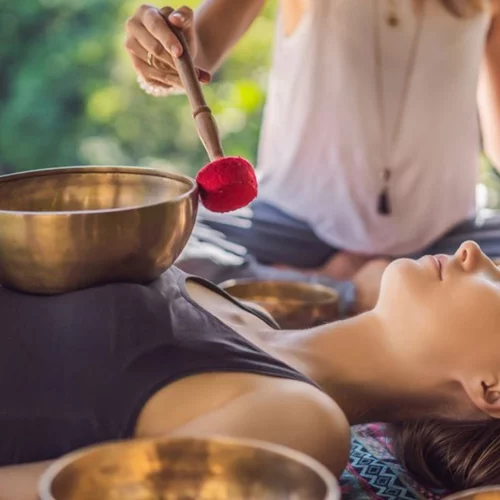 Sound Bathing | Γνώρισε την αρχαία τεχνική χαλάρωσης μέσω του ήχου