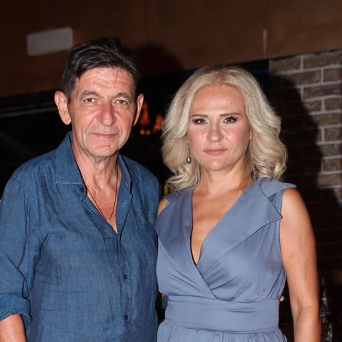 Γεράσιμος Σκιαδαρέσης - Μπέσυ Μάλφα | Σπάνια φωτογραφία του γιου τους, Γιάγκου, που είναι ολόιδιος με τον μπαμπά του