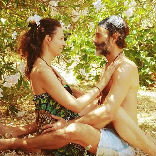 «Καρδιά με καρδιά» | Ο Θανάσης Ευθυμιάδης και η Άννα Δημητρίεβιτς φωτογραφίζονται μαζί από την κόρη τους