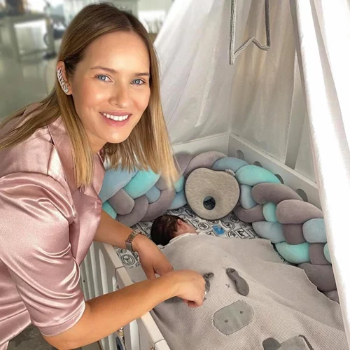 Anita Brand | Η νέα φωτογραφία με τον τριών μηνών γιο της