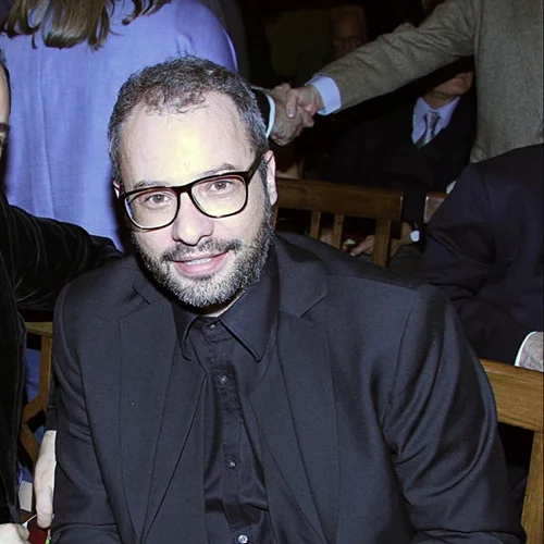 Κωνσταντίνος Μελής | Η αποκάλυψη του σχεδιαστή μόδας για τον όγκο στον εγκέφαλο