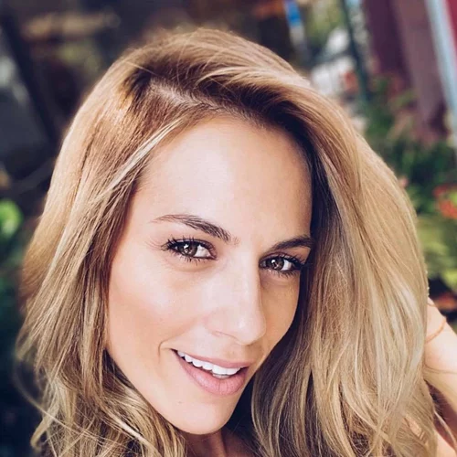 Έγκυος η αδελφή της Ντορέττας Παπαδημητρίου | Οι ευχές της ηθοποιού στο Instagram της