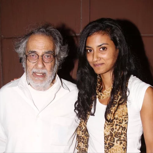 Aurora Marion | Η 34χρονη κόρη του Κώστα Αρζόγλου και οι αποκαλύψεις για τη ζωή της