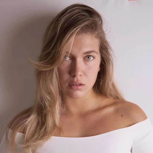 Η Κλέλια Ανδριολάτου άλλαξε τα μαλλιά της | Αυτό είναι το νέο της κούρεμα