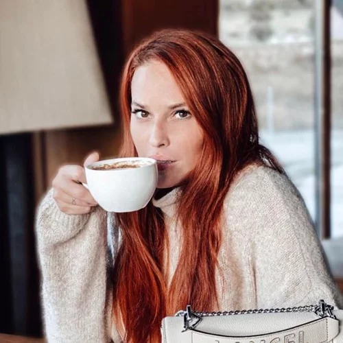 Σίσσυ Χρηστίδου | Το φωτογραφικό άλμπουμ της απόδρασής της στην Αράχωβα