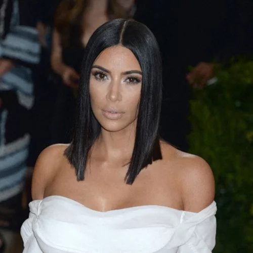 H Kim Kardashian έγινε - για άλλη μια φορά - κοκκινομάλλα