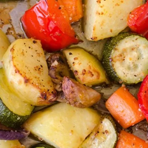 Κολοκυθάκια με πατάτες γιαχνί και λεμόνι