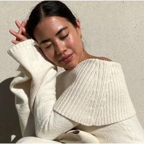 Tα πλεκτό φόρεμα που λατρεύει το Instagram κυκλοφορεί στα Zara και κοστίζει λιγότερο από 30 ευρώ