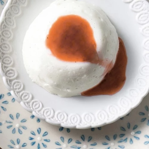 Πανακότα με σάλτσα λωτού