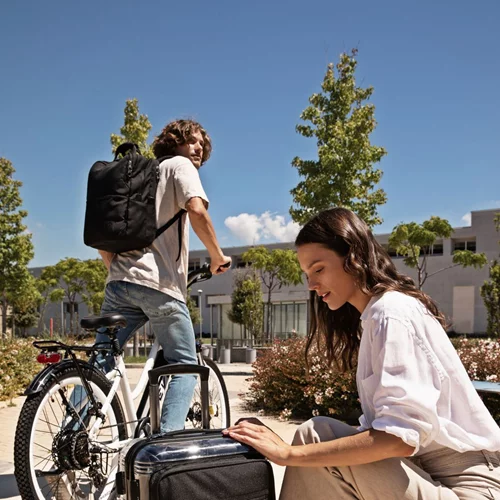 Go Carpisa | 30 πλαστικά μπουκάλια, 1 βαλίτσα