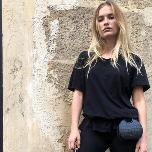 Emily in Paris | Μήπως η αληθινή fashionista στη σειρά είναι η Camille;