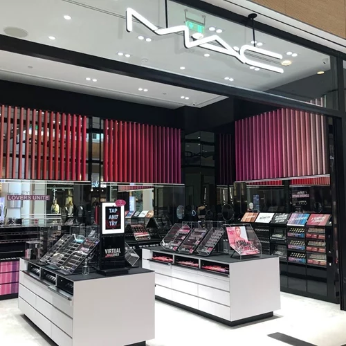 Αγαπάς το μακιγιάζ; Μόλις βρήκαμε τον πιο high tech beauty παράδεισο για εσένα