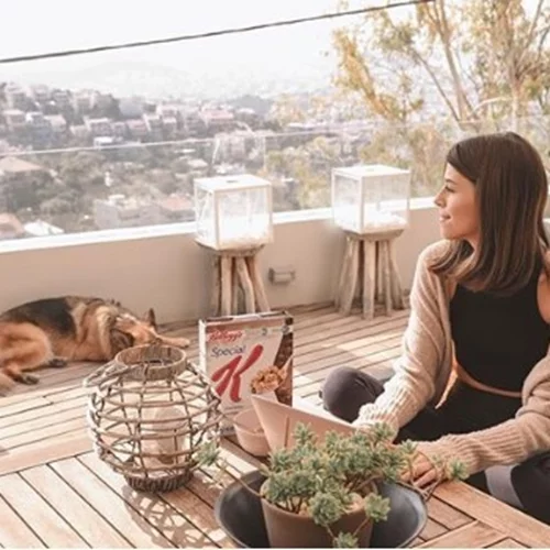 Demy | Φωτογραφίες από το υπέροχο σπίτι της στα Βόρεια προάστια