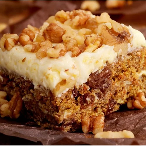 Εύκολη συνταγή | Γιαουρτένια Καρυδόπιτα