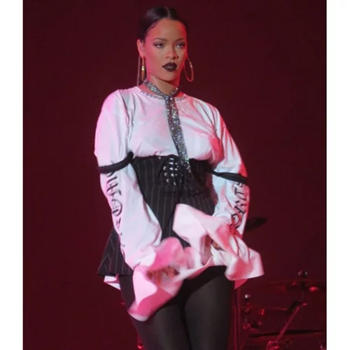 Γιατί οι μουσουλμάνοι τα έβαλαν με τη Rihanna