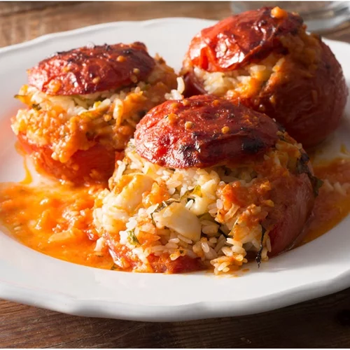 Ντομάτες γεμιστές με σουπιές