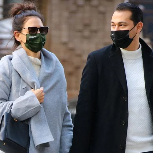 Katie Holmes | Η πρώτη ανάρτηση με τον σύντροφό της στο Instagram