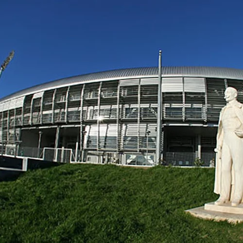 Θεσσαλονίκη | Το Καυτανζόγλειο «βάφεται» ροζ στέλνοντας μήνυμα για τη σημασία της πρόληψης κατά του καρκίνου του μαστού