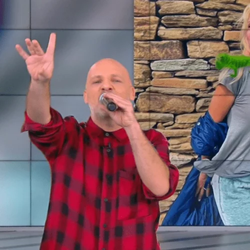 Ο Νίκος Μουτσινάς προκάλεσε την Ελένη Μενεγάκη