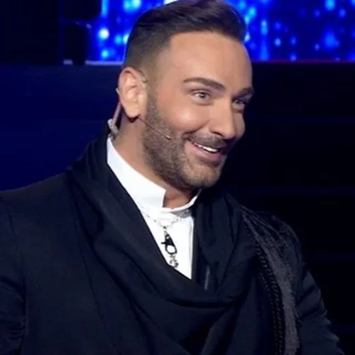 J2US | Αναβάλλεται το τρίτο live - Η ανακοίνωση του Νίκου Κοκλώνη