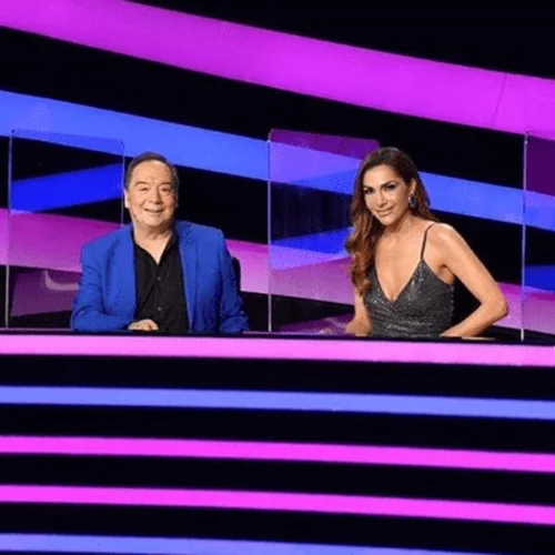 J2US | Όλες οι εμφανίσεις της λαμπερής πρεμιέρας στο Open!