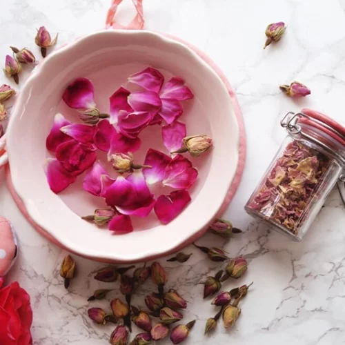 Ανθόνερα: Ξέρεις πώς να τα χρησιμοποιείς;