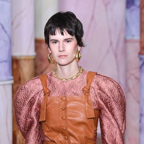 Jewelry trend | Που θα βρεις chunky chains με λιγότερο από 20 ευρώ