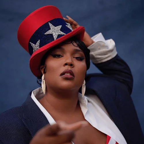 H Lizzo καλεί τους θαυμαστές της να ψηφίσουν στις προεδρικές εκλογές