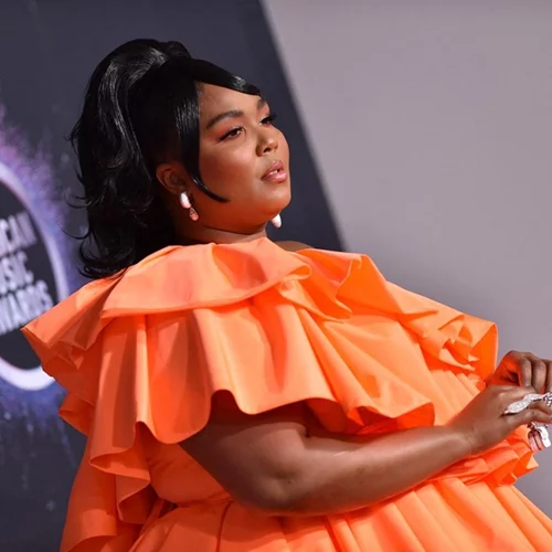 Η Lizzo μοιράστηκε ένα ελπιδοφόρο μήνυμα για το μέλλον των ΗΠΑ