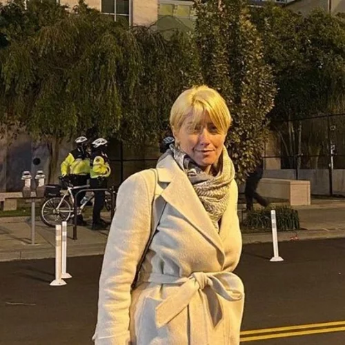 Ταξίδι στην Αμερική για τη Σία Κοσιώνη