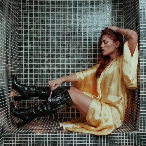 Σταμάτα ό,τι κι αν κάνεις! Οι Black Friday προσφορές ξεκίνησαν στα Envie Shoes