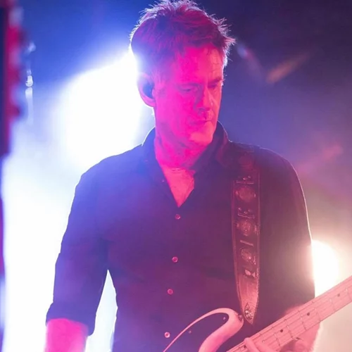 Πέθανε ο μπασίστας και τραγουδιστής των Midnight Oil, Bones Hillman